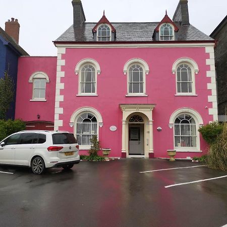 Llety Teifi Guest House Cardigan Buitenkant foto