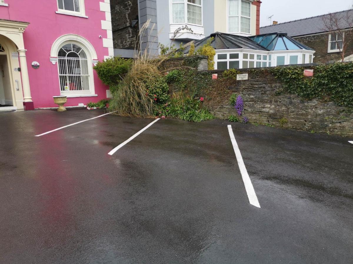Llety Teifi Guest House Cardigan Buitenkant foto
