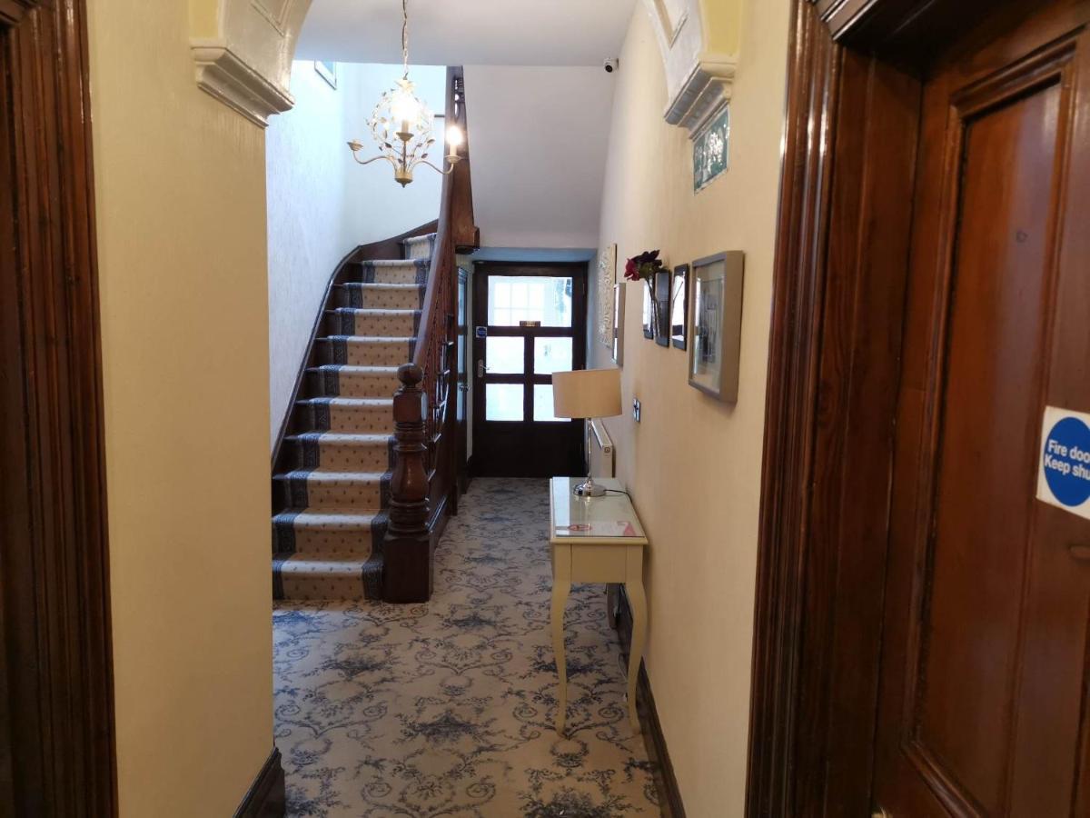 Llety Teifi Guest House Cardigan Buitenkant foto