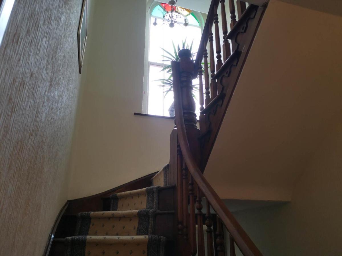 Llety Teifi Guest House Cardigan Buitenkant foto