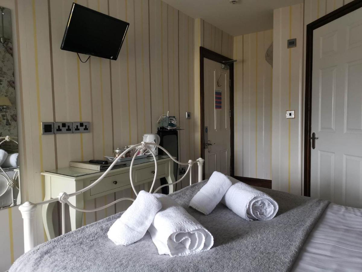 Llety Teifi Guest House Cardigan Buitenkant foto