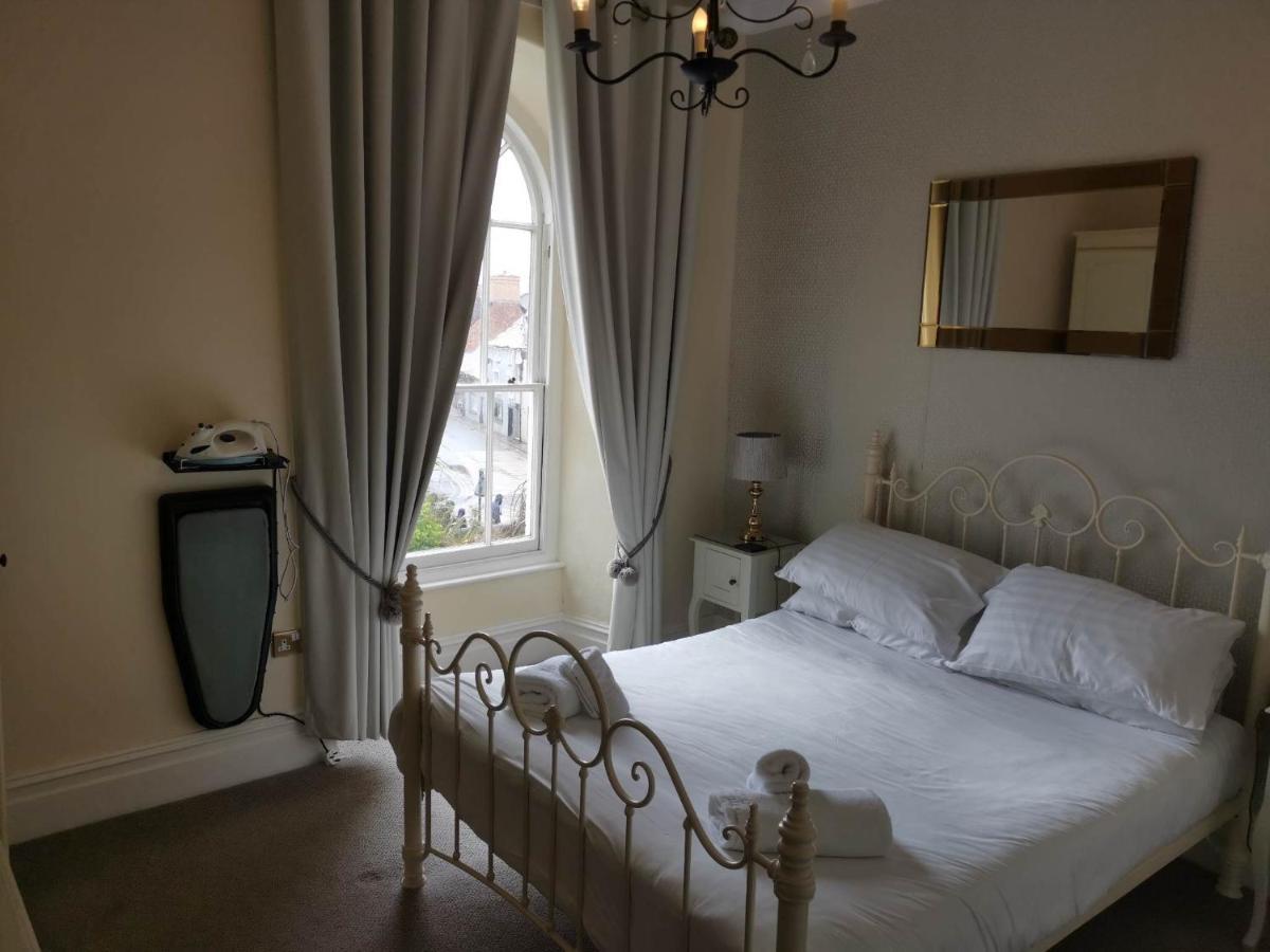 Llety Teifi Guest House Cardigan Buitenkant foto