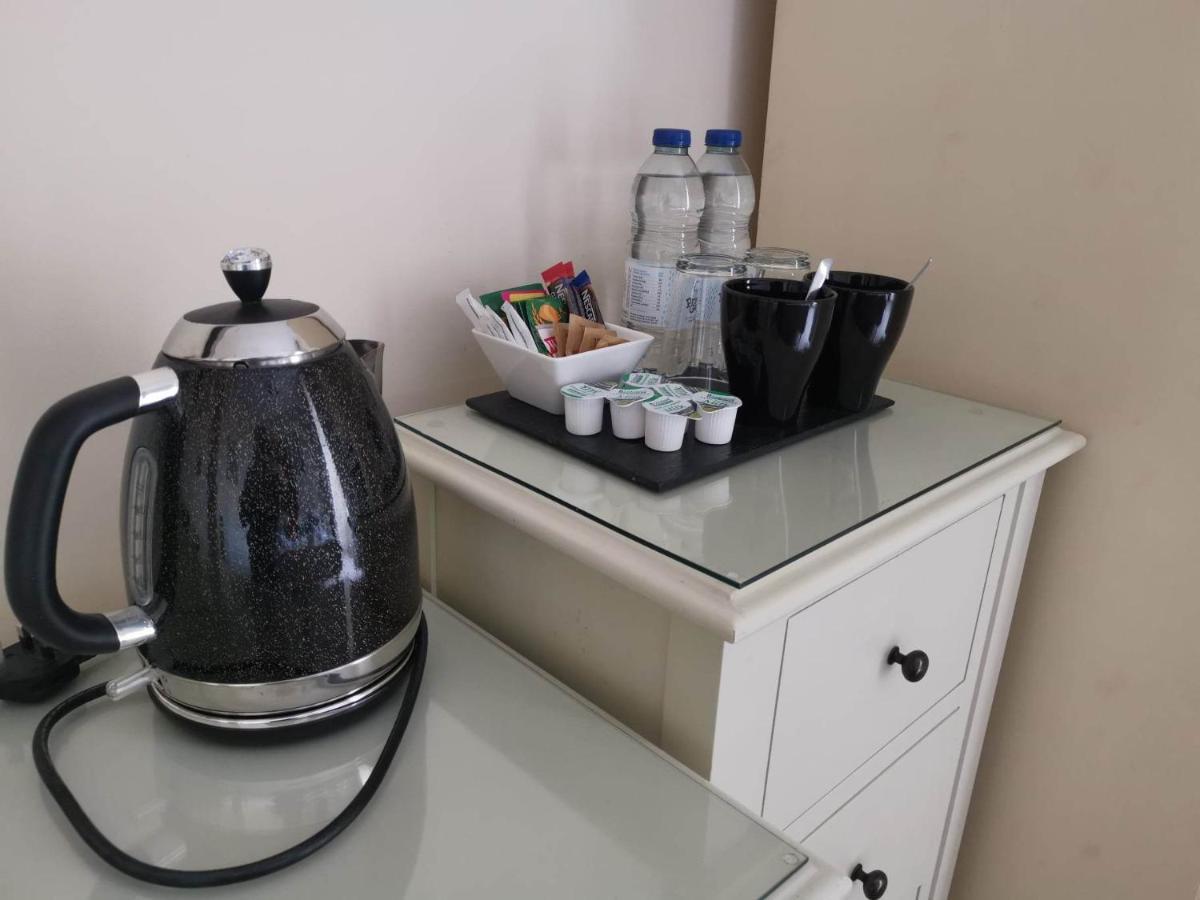 Llety Teifi Guest House Cardigan Buitenkant foto