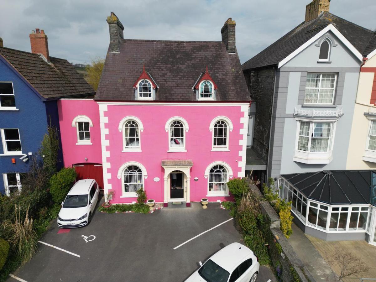 Llety Teifi Guest House Cardigan Buitenkant foto