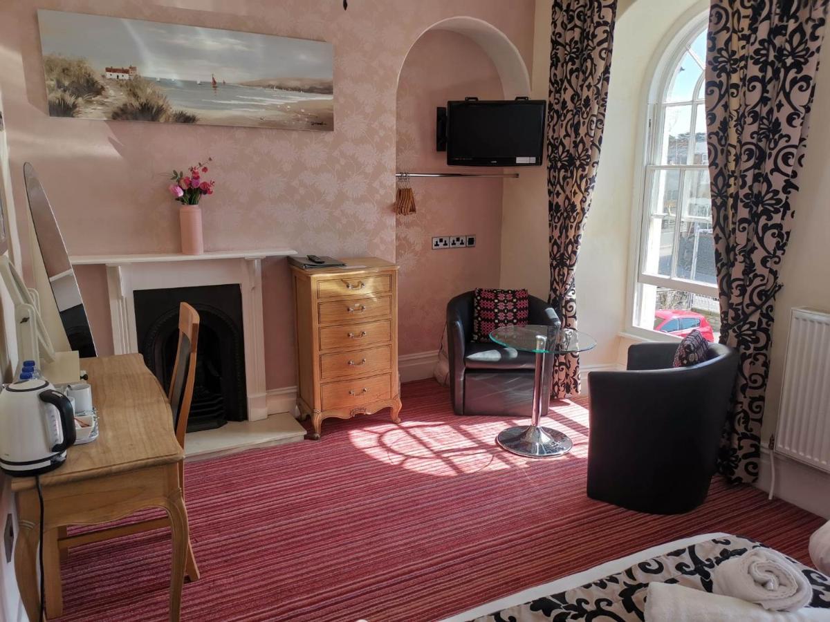 Llety Teifi Guest House Cardigan Buitenkant foto