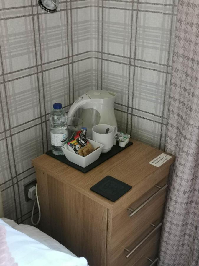 Llety Teifi Guest House Cardigan Buitenkant foto